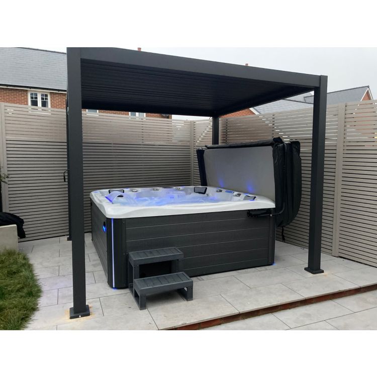 Union 5-6 seater hot tub
