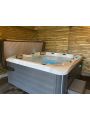 Empire 6-7 person hot tub