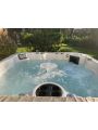 Shakespeare 6 person hot tub