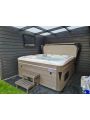 Windsor 6-7 person hot tub